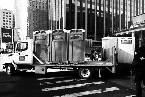 Best Portable bathroom rental  in Chesterland, OH